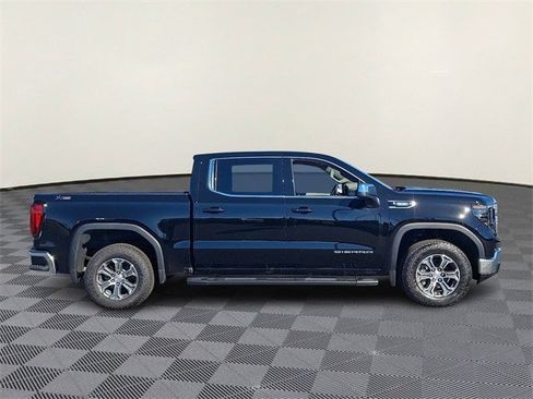 New 2026 GMC Sierra 1500 SLE w/ X31 Off-Road Package image 5