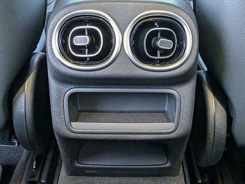 Used 2026 Mercedes-Benz GLC 300 4MATIC image 17