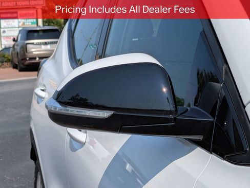 Used 2023 Chevrolet Bolt EUV LT FWD image 11