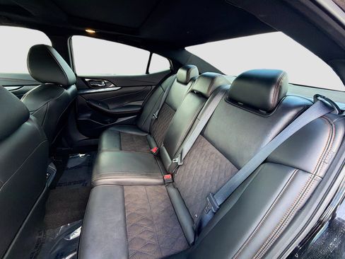Used 2023 Nissan Maxima SR w/ Sport Mat Group image 19