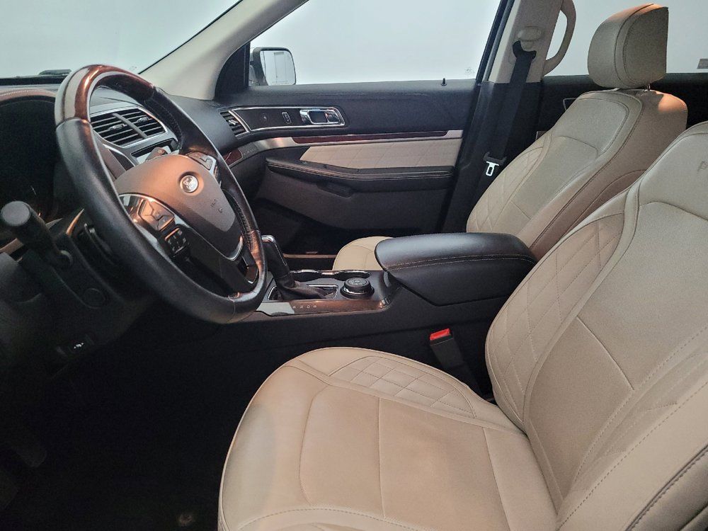 Used 2017 Ford Explorer Platinum AWD/4WD image 17