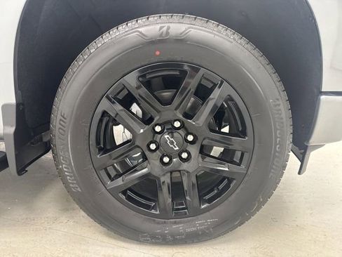 New 2026 Chevrolet Silverado 1500 RST w/ Dark Appearance Package AWD/4WD image 33