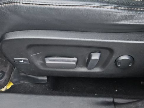 Used 2018 Toyota Highlander XLE FWD image 29