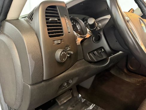 Used 2010 Chevrolet Silverado 2500 LT AWD/4WD image 10