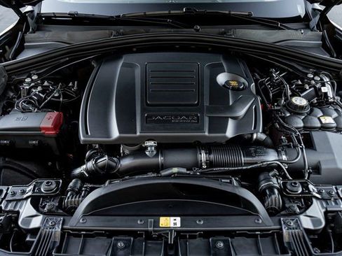 New 2026 Jaguar F-PACE R-Dynamic S image 31