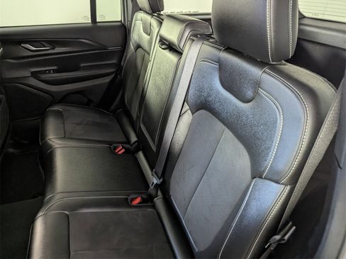 Certified 2023 Jeep Grand Cherokee Altitude image 17