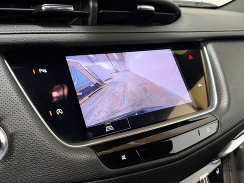 Used 2023 Cadillac XT6 Luxury FWD image 16