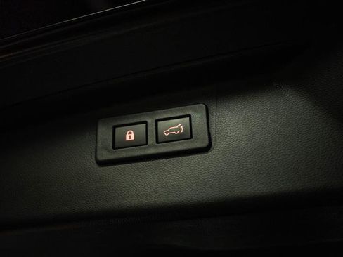 Used 2022 Subaru Outback Touring XT w/ Popular Package #2 image 8