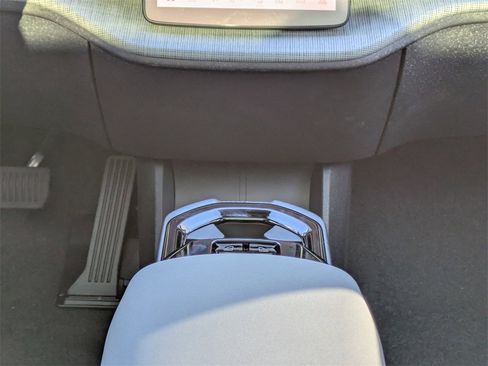 New 2026 Volvo EX30 Plus w/ Climate Package image 25