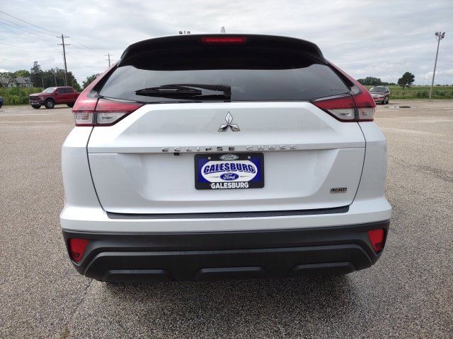 Used 2024 Mitsubishi Eclipse Cross AWD image 4