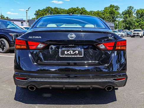 Used 2019 Nissan Altima 2.5 SL FWD image 5