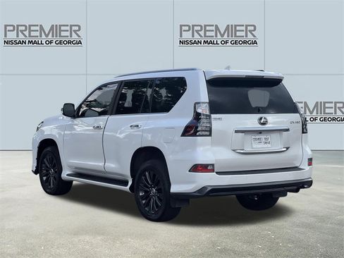 Used 2023 Lexus GX 460 Premium w/ Accessory Package AWD/4WD image 24