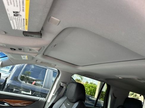 Used 2019 Cadillac Escalade Luxury image 13