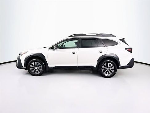 Used 2023 Subaru Outback Premium AWD/4WD image 8