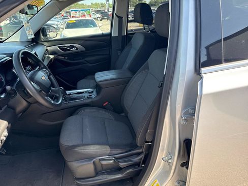 Used 2020 Chevrolet Traverse LS FWD image 10