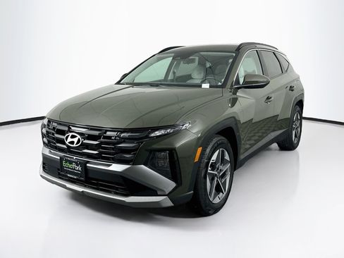 Used 2025 Hyundai Tucson SEL FWD image 3