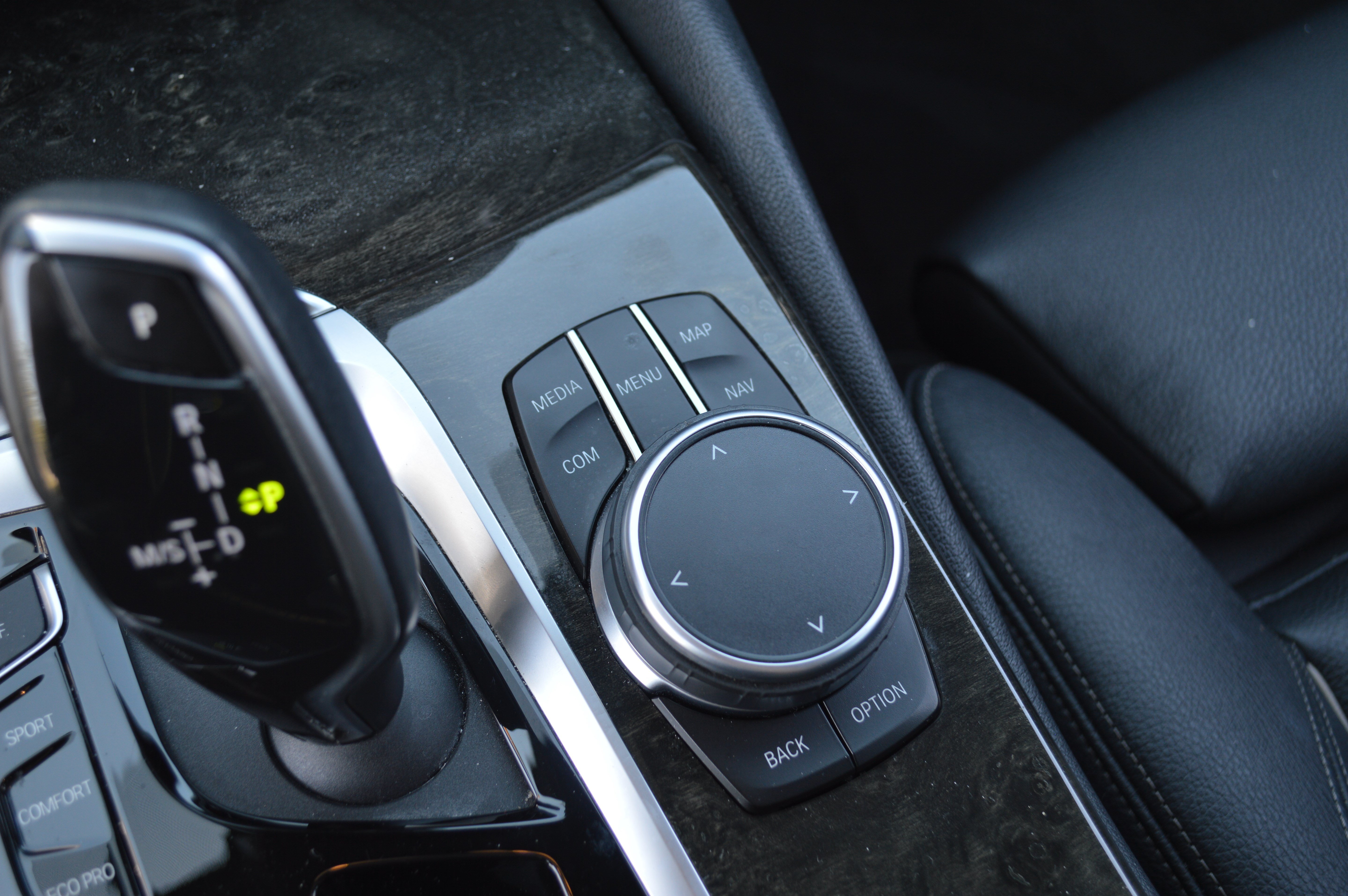 Used 2019 BMW 540i RWD image 24