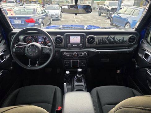 Used 2020 Jeep Wrangler Unlimited Sport image 19