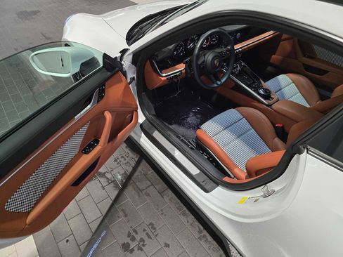 Used 2023 Porsche 911 Turbo S image 17