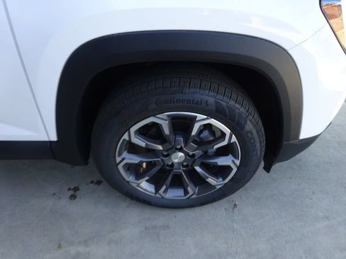 New 2027 GMC Terrain Elevation AWD/4WD image 9