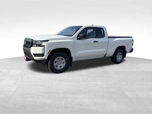 New 2026 Nissan Frontier S image 9