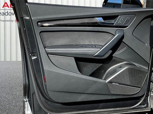 Used 2024 Audi SQ5 Prestige image 20
