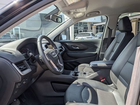 Used 2024 GMC Terrain SLT w/ Infotainment Package II AWD/4WD image 34