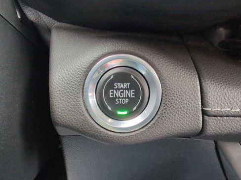 Used 2023 Buick Envision Essence w/ Sport Touring Package image 18