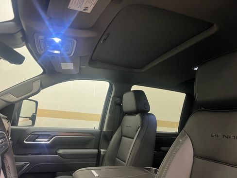 New 2026 GMC Sierra 3500 Denali w/ Denali Reserve Package image 7