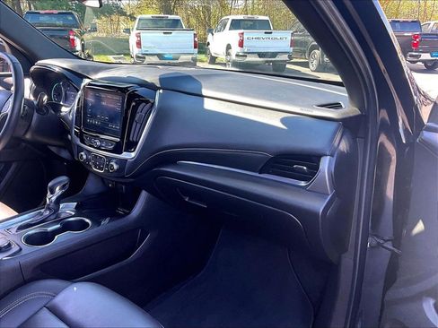 Used 2023 Chevrolet Traverse LT AWD/4WD image 13