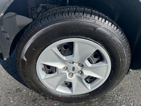 Used 2013 Ford Explorer 4WD image 11