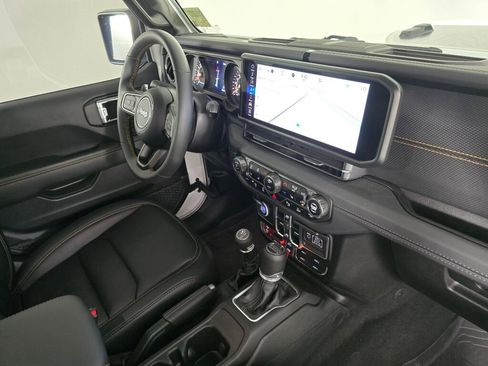 New 2025 Jeep Wrangler Unlimited Rubicon 392 image 30