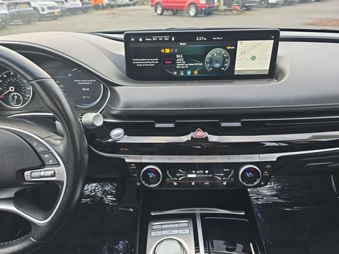 Used 2023 Genesis G80 2.5T image 14