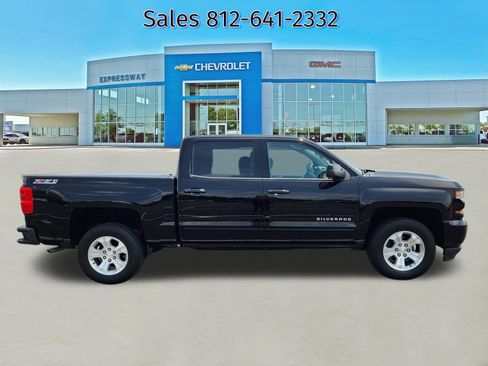 Used 2017 Chevrolet Silverado 1500 LT w/ All Star Edition AWD/4WD image 8