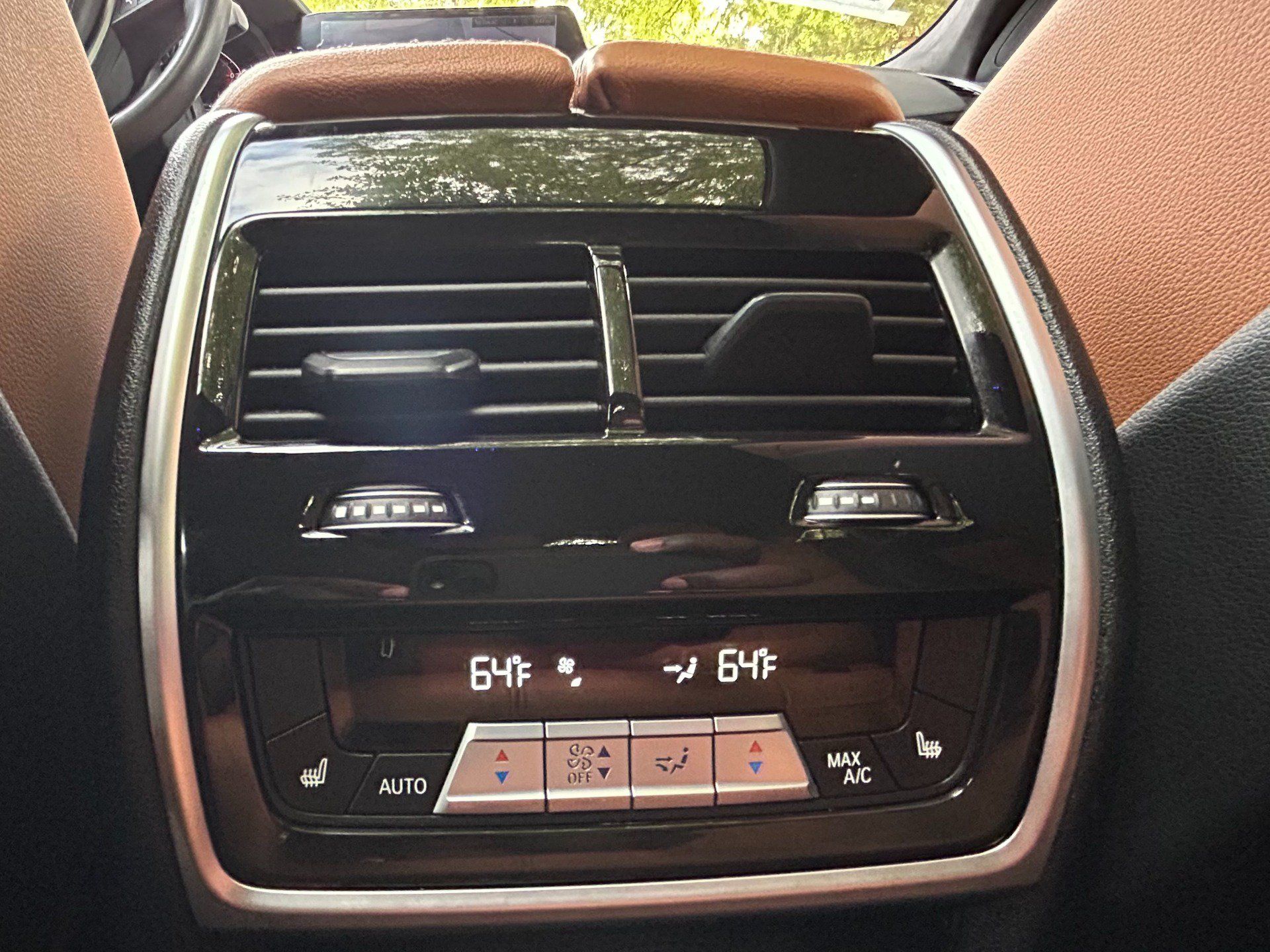 Used 2022 BMW X6 xDrive40i w/ Premium Package AWD/4WD image 18