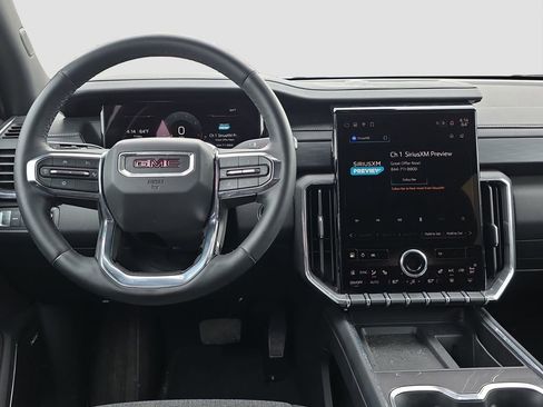 Used 2025 GMC Acadia Elevation image 13