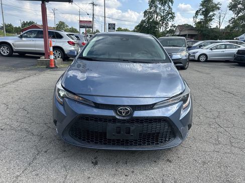 Used 2020 Toyota Corolla LE image 3