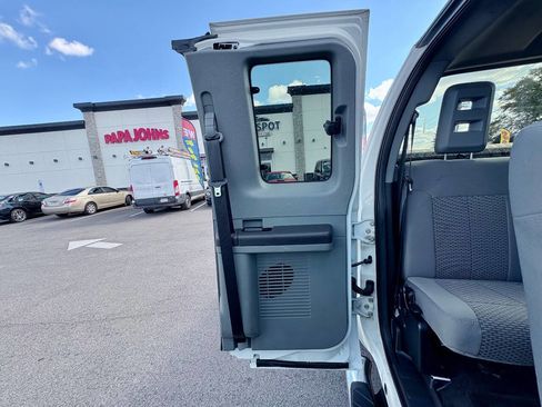 Used 2013 Ford F250 XLT w/ XLT Value Pkg image 39