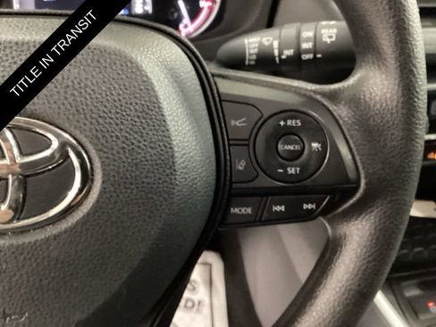 Used 2025 Toyota RAV4 XLE AWD/4WD image 21