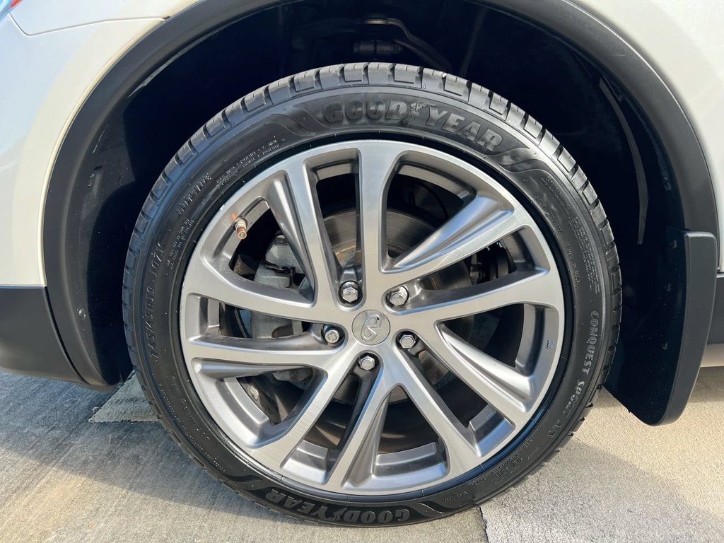 Used 2017 INFINITI QX50 2WD w/ Technology Package image 9