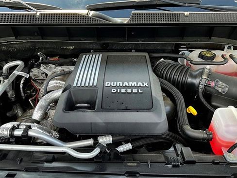 Used 2023 Chevrolet Silverado 1500 RST image 32