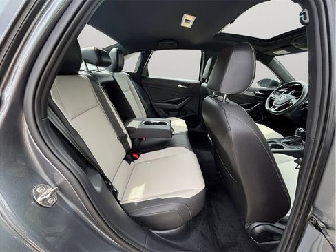 Used 2021 Volkswagen Jetta R-Line FWD image 35