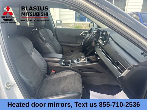 Used 2023 Mitsubishi Outlander 4WD Plug-In Hybrid image 27