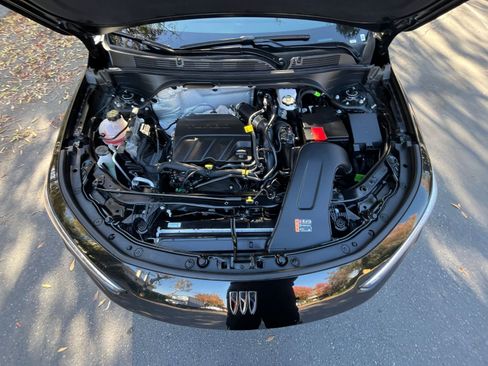 Used 2025 Buick Envista Sport Touring image 30