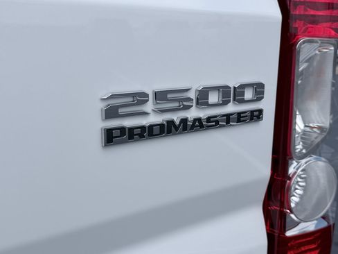 Used 2026 RAM ProMaster 2500 w/ Convenience Group FWD image 15