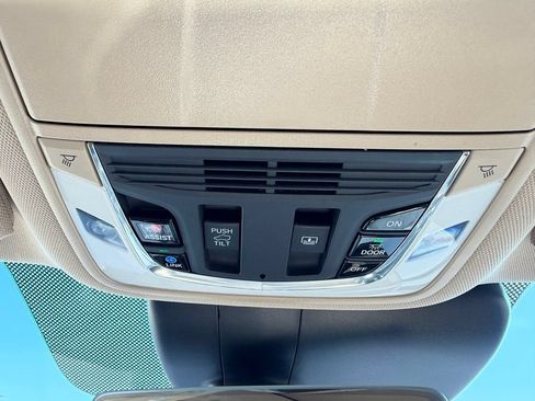 Used 2019 Acura RDX AWD w/ Advance Package image 22