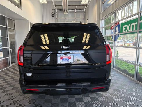 New 2027 Ford Expedition Platinum w/ Stealth Appearance Package AWD/4WD image 5
