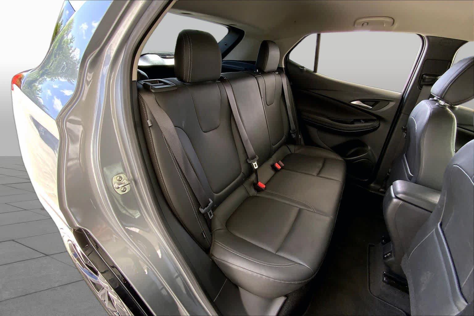 Used 2024 Buick Encore GX Sport Touring FWD image 20