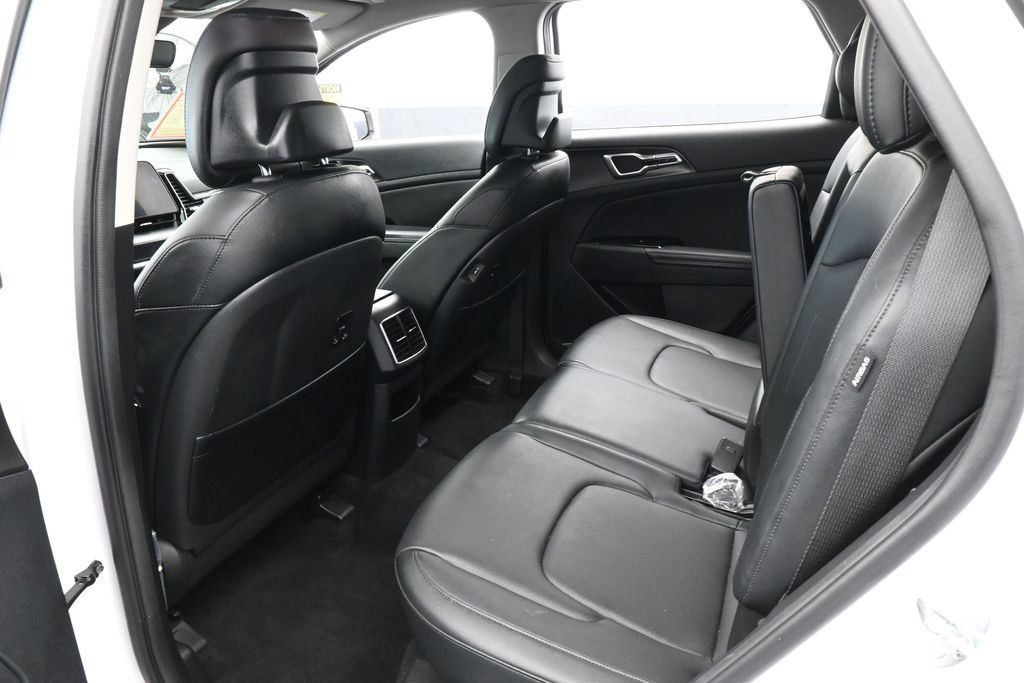 Used 2025 Kia Sportage EX FWD image 36
