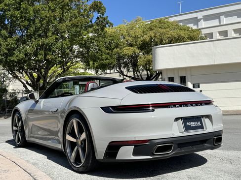 Used 2021 Porsche 911 Carrera RWD image 11